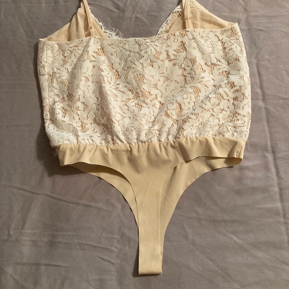 NWT Strut & Bolt Ivory lace Bodysuit - Picture 3 of 6